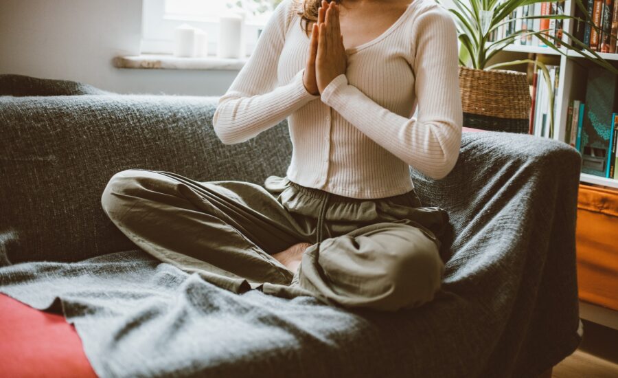 yoga per chi sta molto seduto